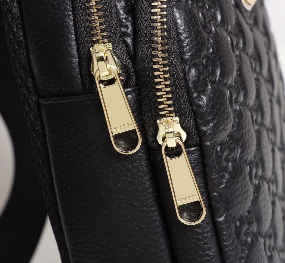 【GUCCI 公式 旗艦店】グッチ 胸ポケット当日出荷 好評に付き再入荷！30*18*7CM