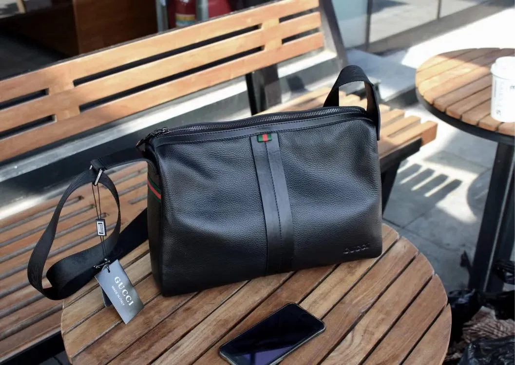 【GUCCI 公式旗艦店】グッチ ショルダーバッグ  当日出荷 好評に付き再入荷！33*24*8CM