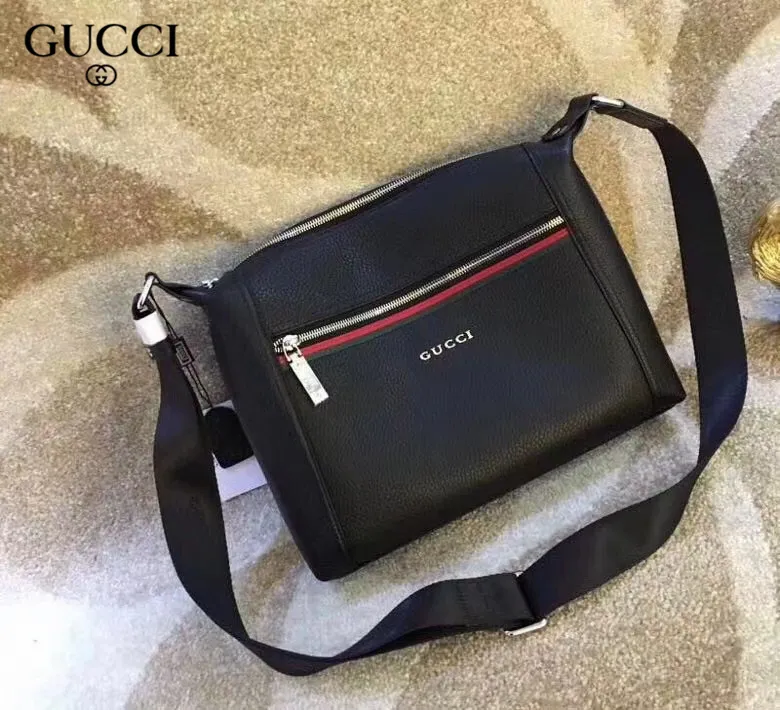 【GUCCI 公式 旗艦店】クッチ  ショルダーバッグ 当日出荷 好評に付き再入荷！31*21*7CM
