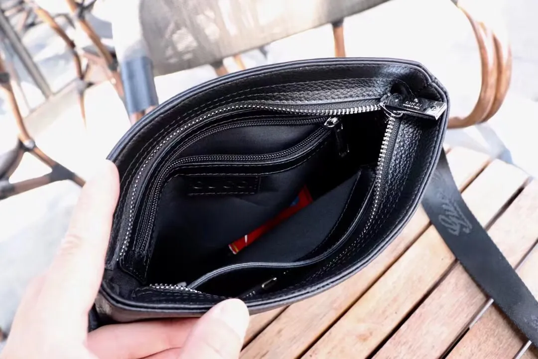【GUCCI 公式 旗艦店】クッチ  ショルダーバッグ 当日出荷 好評に付き再入荷！24*28*5CM