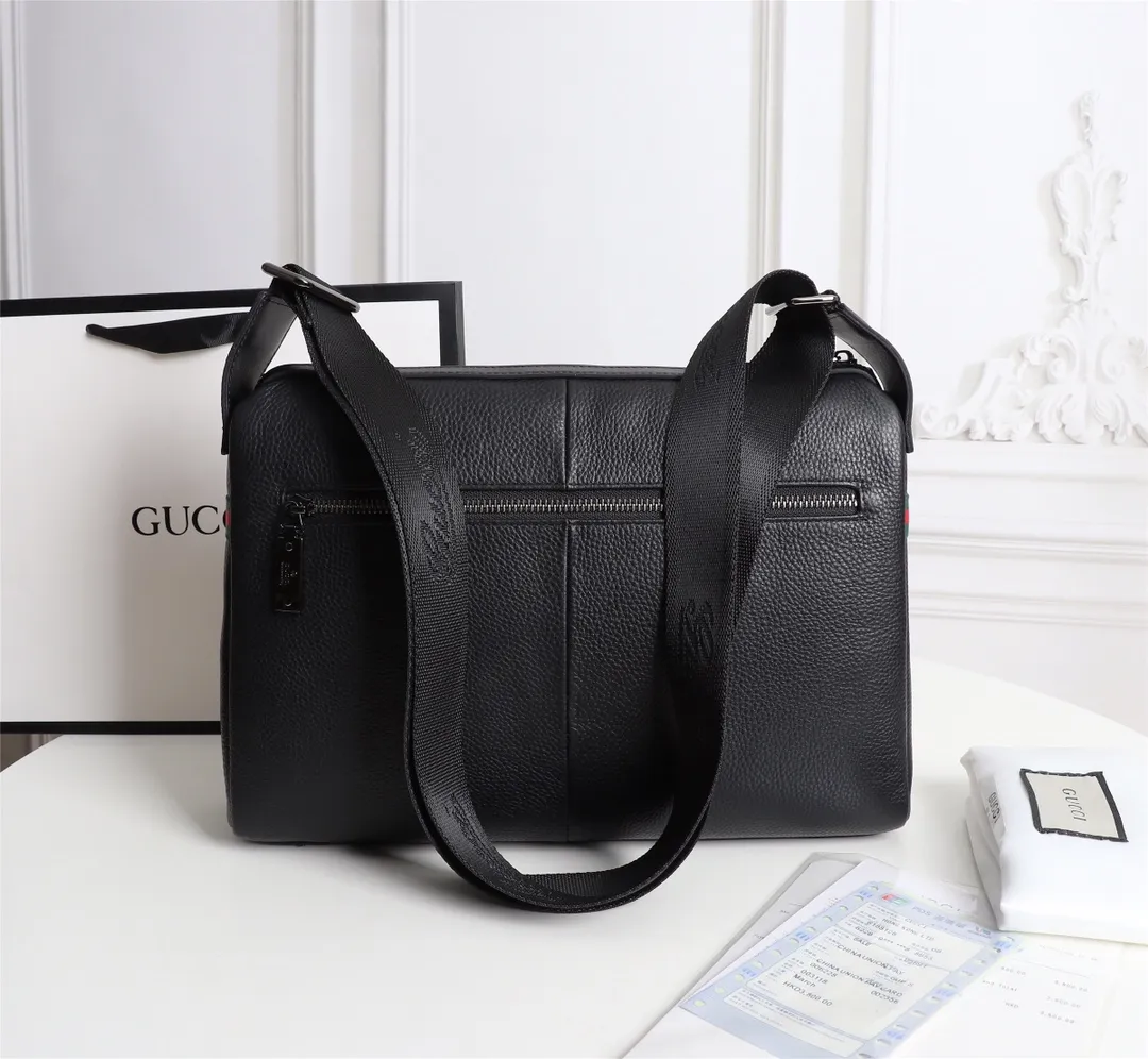 【GUCCI 公式 旗艦店】クッチ  ショルダーバッグ 当日出荷 好評に付き再入荷！33*24*8CM