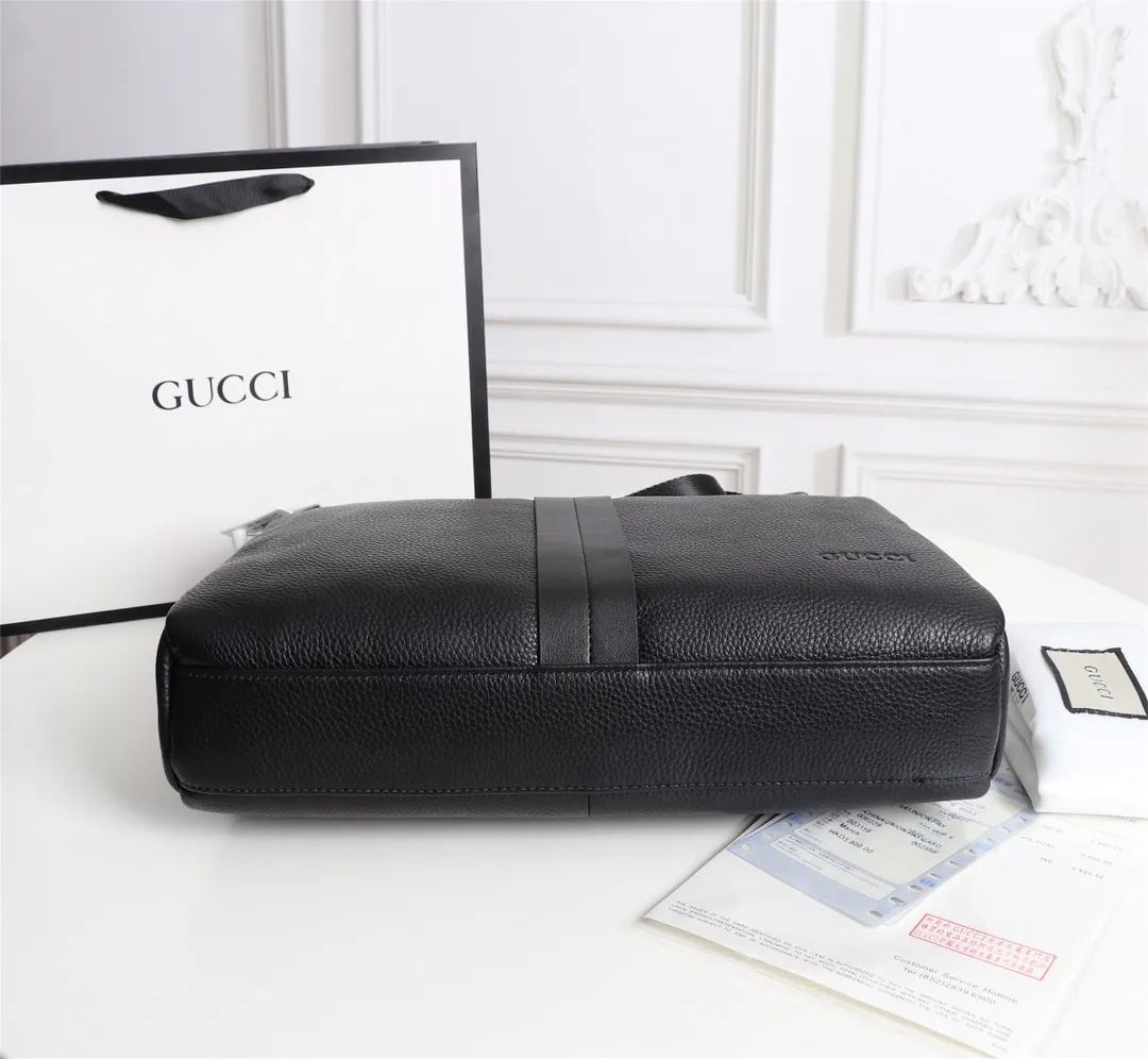 【GUCCI 公式 旗艦店】クッチ  ショルダーバッグ 当日出荷 好評に付き再入荷！33*24*8CM