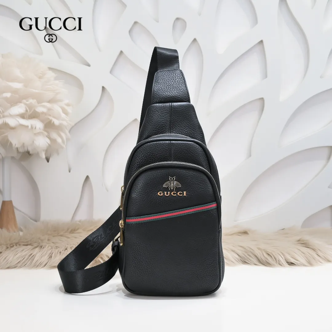 【GUCCI 公式 旗艦店】クッチ  胸ポケット当日出荷 好評に付き再入荷！27*18*7CM