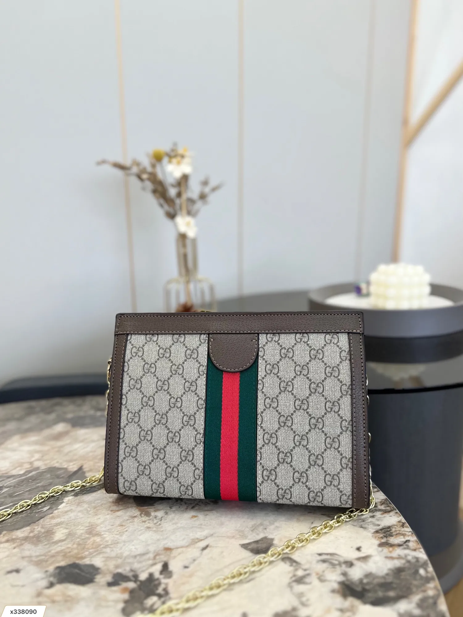 【GUCCI 公式 旗艦店】クッチ   ショルダーバッグ 当日出荷 好評に付き再入荷！25*18*5CM