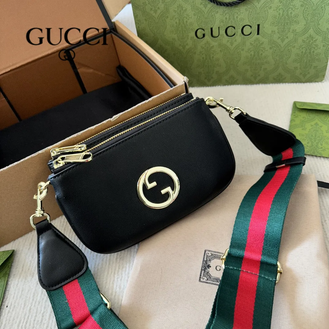 【GUCCI 公式 旗艦店】クッチ   ショルダーバッグ 当日出荷 好評に付き再入荷！22CM