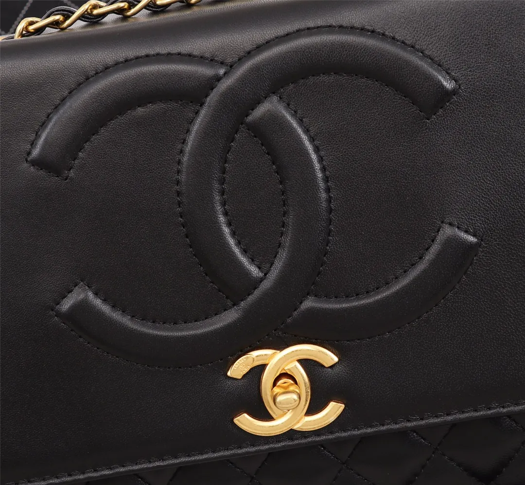 【CHANEL 公式旗艦店】シャネル  斜めがけバッグ 当日出荷好評に付き再入荷30*21*10CM