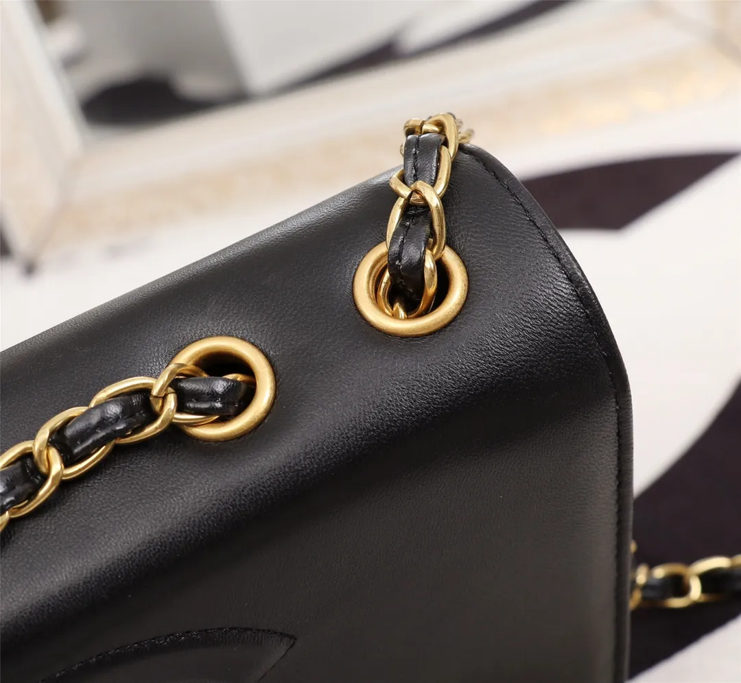 【CHANEL 公式旗艦店】シャネル  斜めがけバッグ 当日出荷好評に付き再入荷30*21*10CM