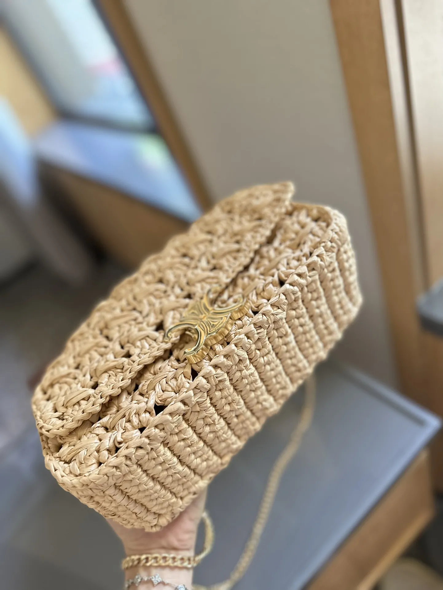 【CELINE 公式旗艦店】セリーヌ 斜めがけバッグ 当日出荷 好評に付き再入荷！25*9*12CM  1240723