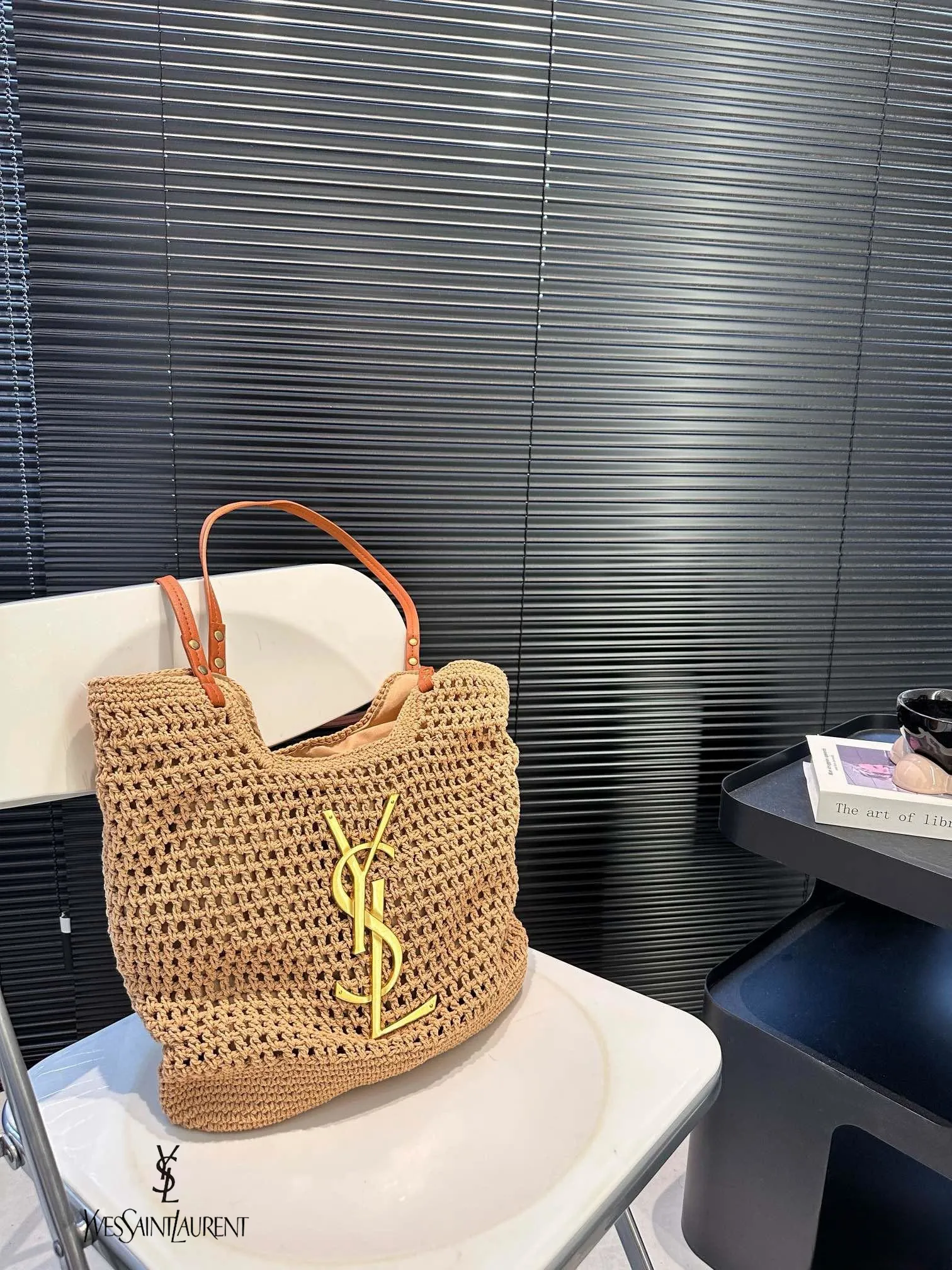 【YSL SAINT LAURENT 公式旗艦店】サンローラン   ハンドバッグ 当日出荷 好評に付き再入荷！38*32CM 240722