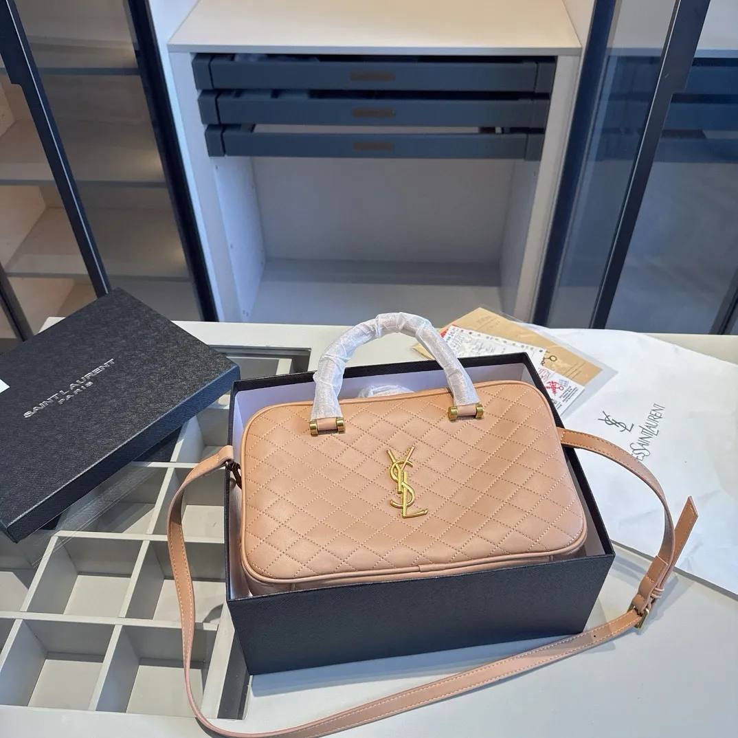 【YSL SAINT LAURENT 公式旗艦店】サンローラン  旅行かばん 当日出荷 好評に付き再入荷！31*19*13CM 240722
