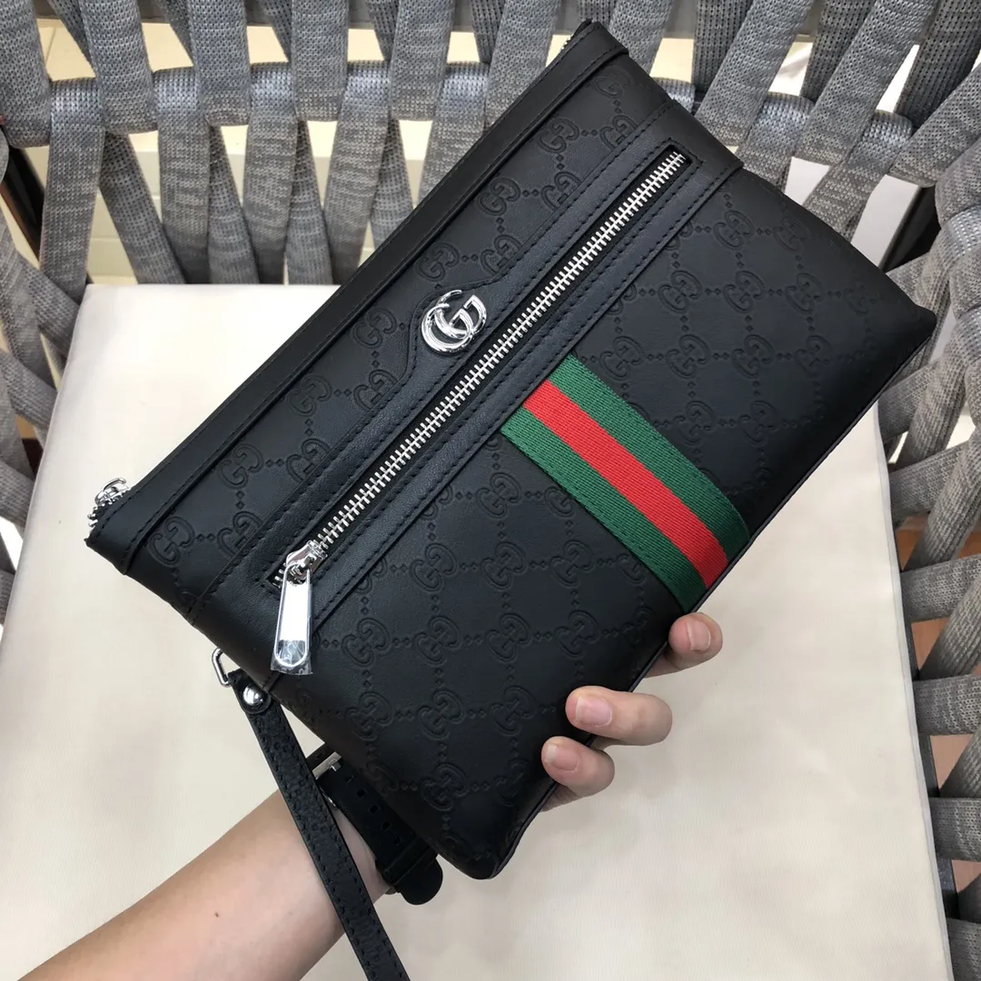 【GUCCI 公式 旗艦店】クッチ  クラッチバッグ 当日出荷 好評に付き再入荷！28*18*3CM