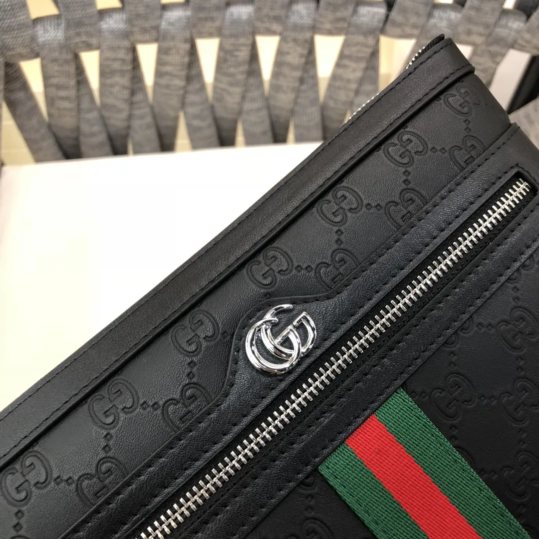 【GUCCI 公式 旗艦店】クッチ  クラッチバッグ 当日出荷 好評に付き再入荷！28*18*3CM