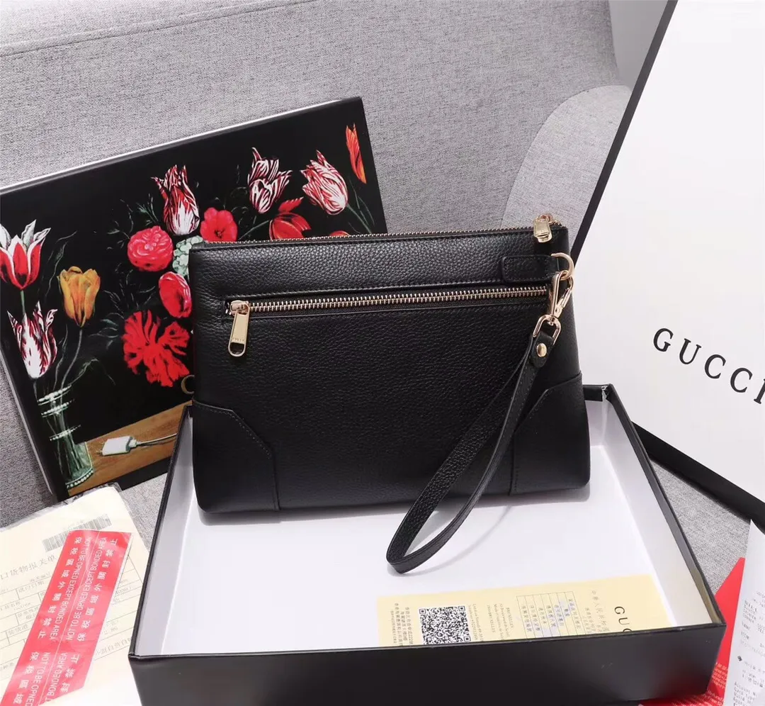 【GUCCI 公式 旗艦店】クッチ  クラッチバッグ 当日出荷 好評に付き再入荷！27*18*4CM