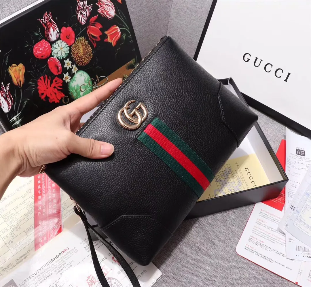 【GUCCI 公式 旗艦店】クッチ  クラッチバッグ 当日出荷 好評に付き再入荷！27*18*4CM