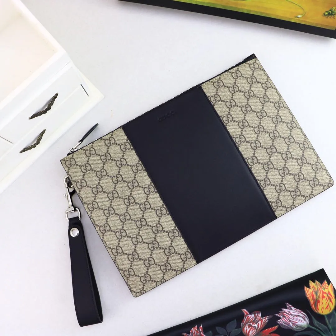 【GUCCI 公式 旗艦店】クッチ  クラッチバッグ 当日出荷 好評に付き再入荷！30.5*21*1.5CM