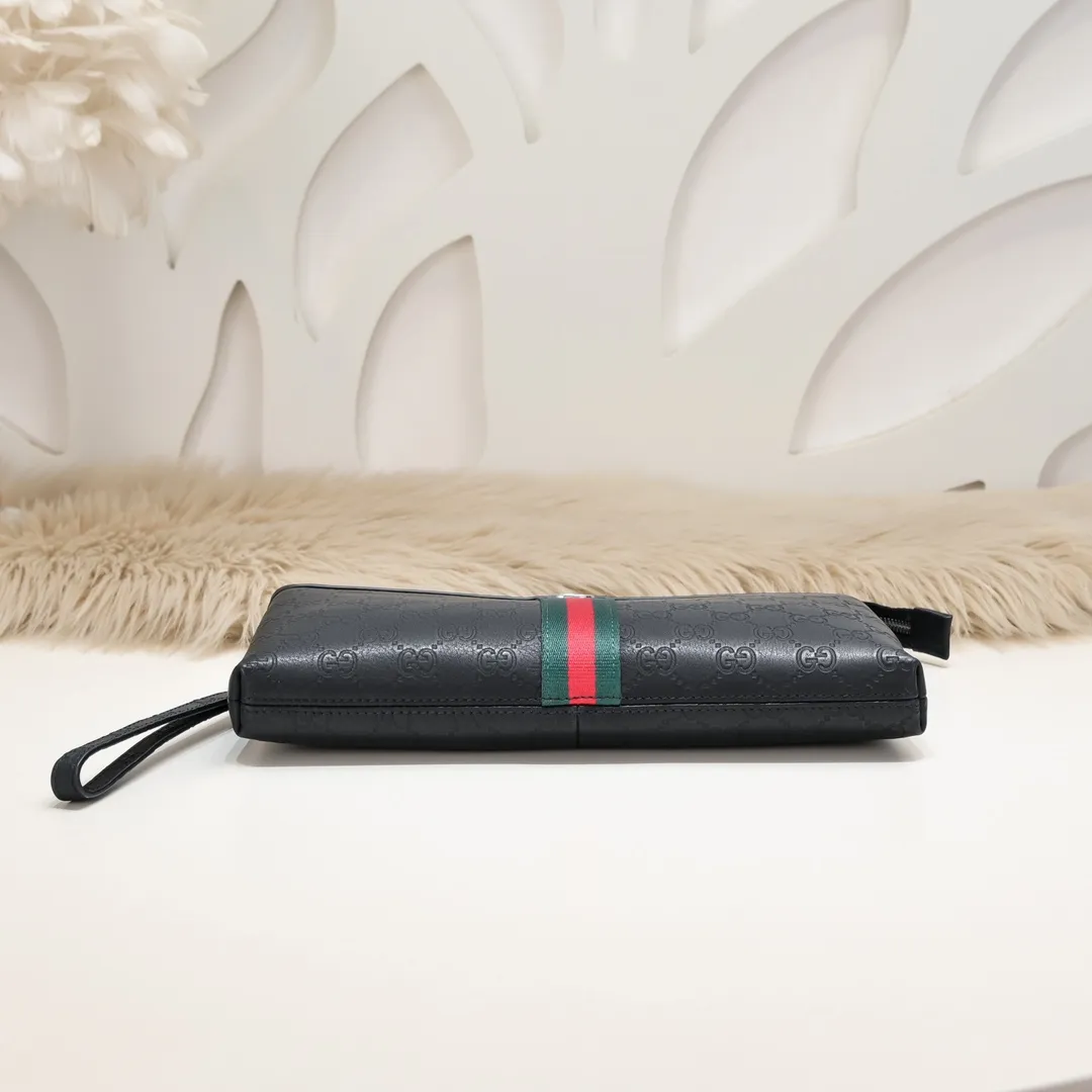 【GUCCI 公式 旗艦店】クッチ  クラッチバッグ 当日出荷 好評に付き再入荷！28*18*3CM