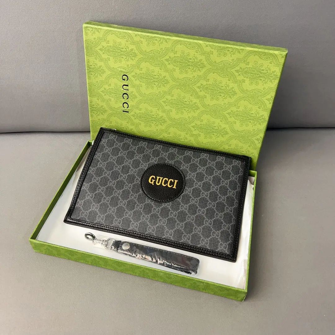 【GUCCI 公式 旗艦店】クッチ  クラッチバッグ 当日出荷 好評に付き再入荷！29*20CM