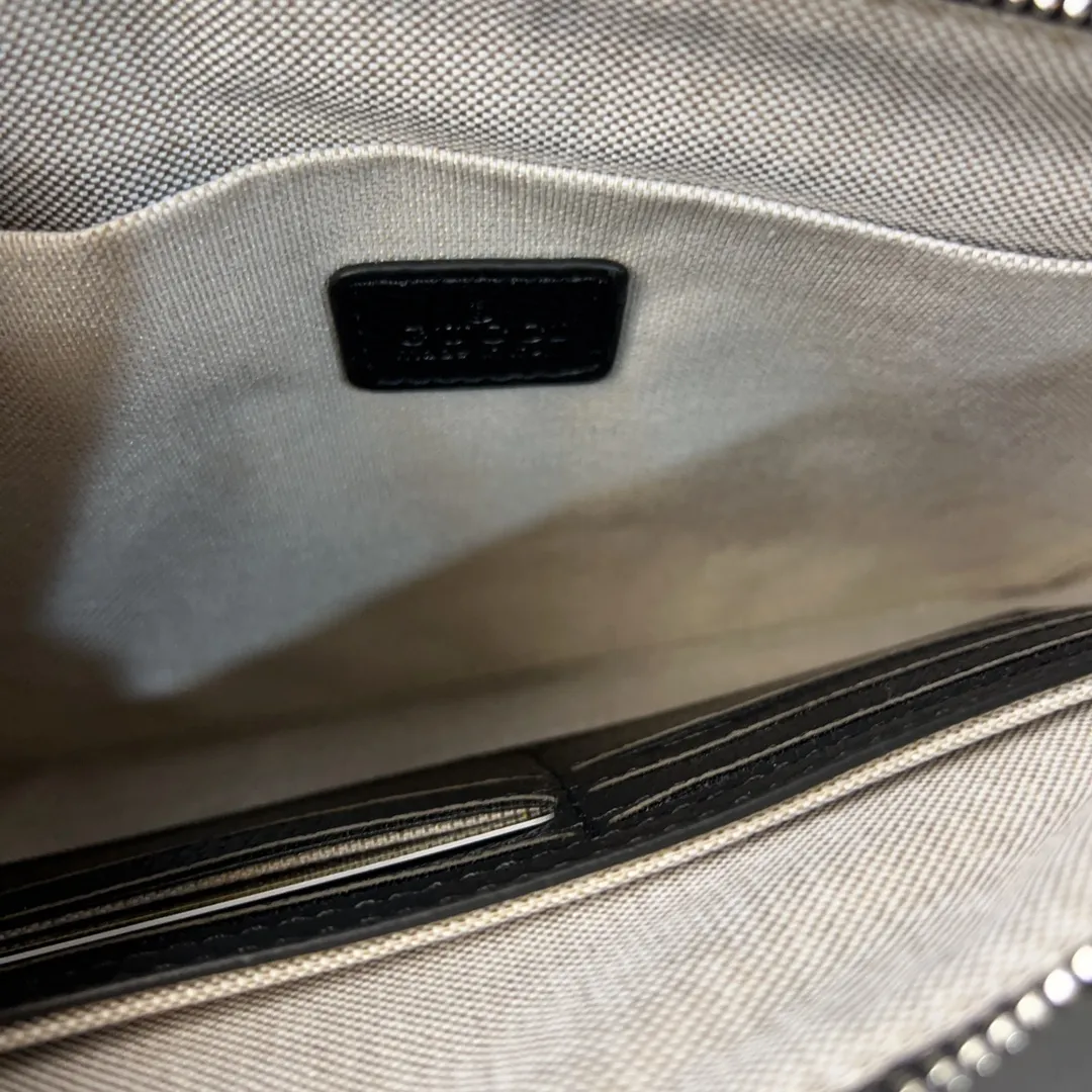 【GUCCI 公式 旗艦店】クッチ  クラッチバッグ 当日出荷 好評に付き再入荷！29*20CM