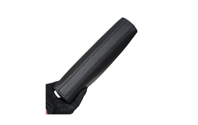【DIOR  公式 旗艦店】ディオール   クラッチバッグ   当日出荷 好評に付き再入荷！  黒 28*19*6CM