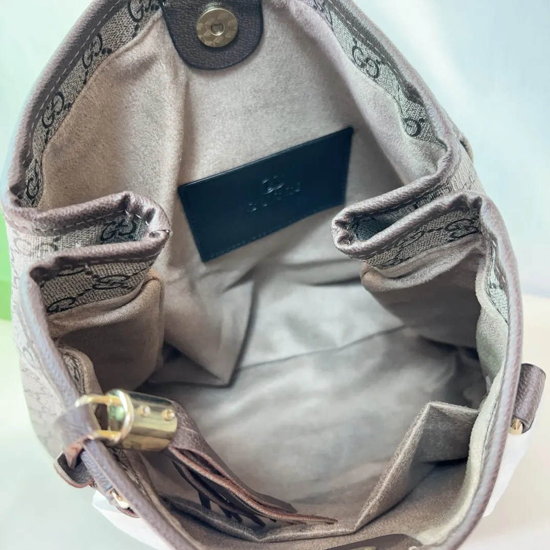 【GUCCI 公式旗艦店】グッチ ハンドバッグ 当日出荷 好評に付き再入荷！31*29CM  240724