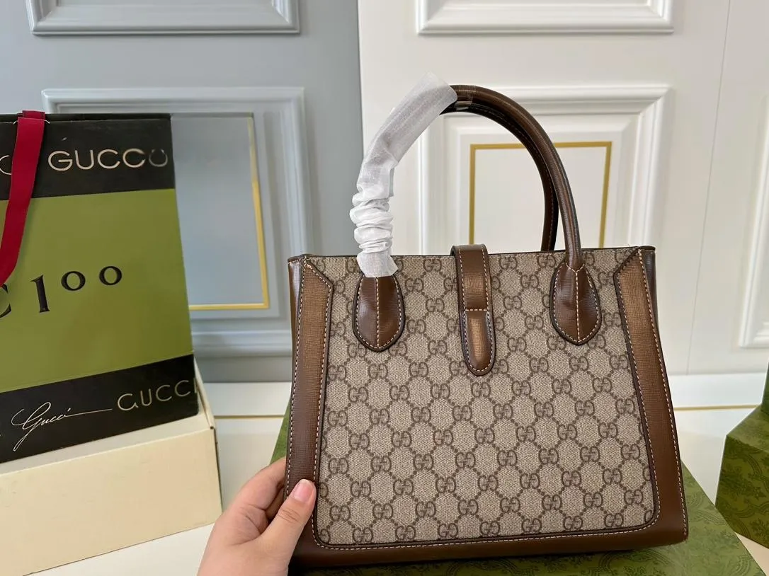 【GUCCI 公式旗艦店】グッチ ハンドバッグ 当日出荷 好評に付き再入荷！30*23CM  240724
