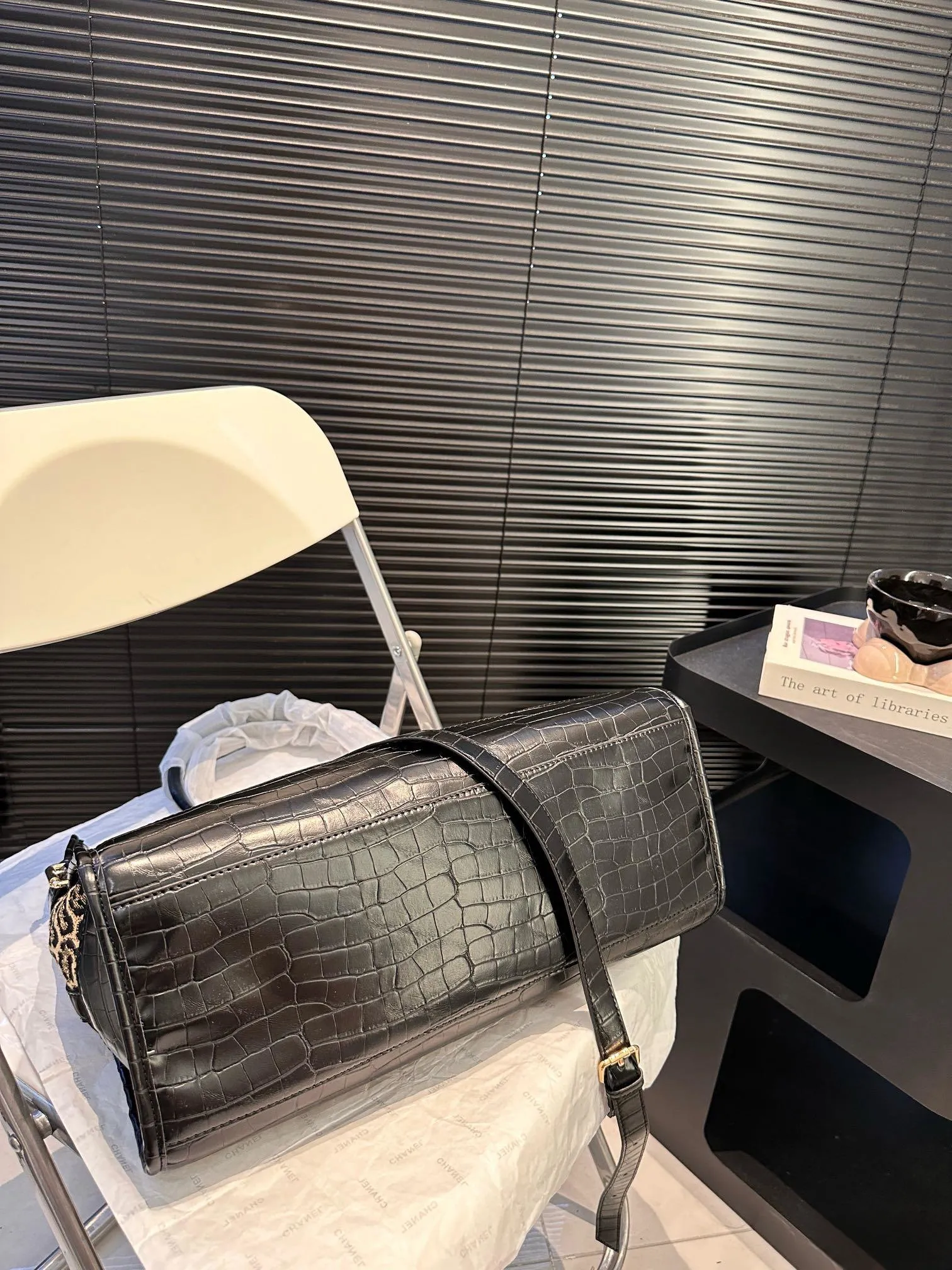 【CELINE 公式旗艦店】セリーヌ ハンドバッグ 当日出荷 好評に付き再入荷！39*29CM  1240723