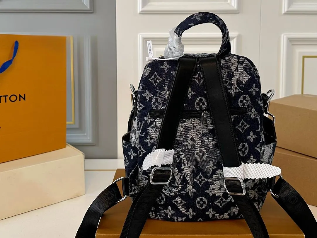 【LOUIS VUITTON 公式旗艦店】ルイヴィトン  リュックサック当日出荷 好評に付き再入荷！23*31CM  1240722