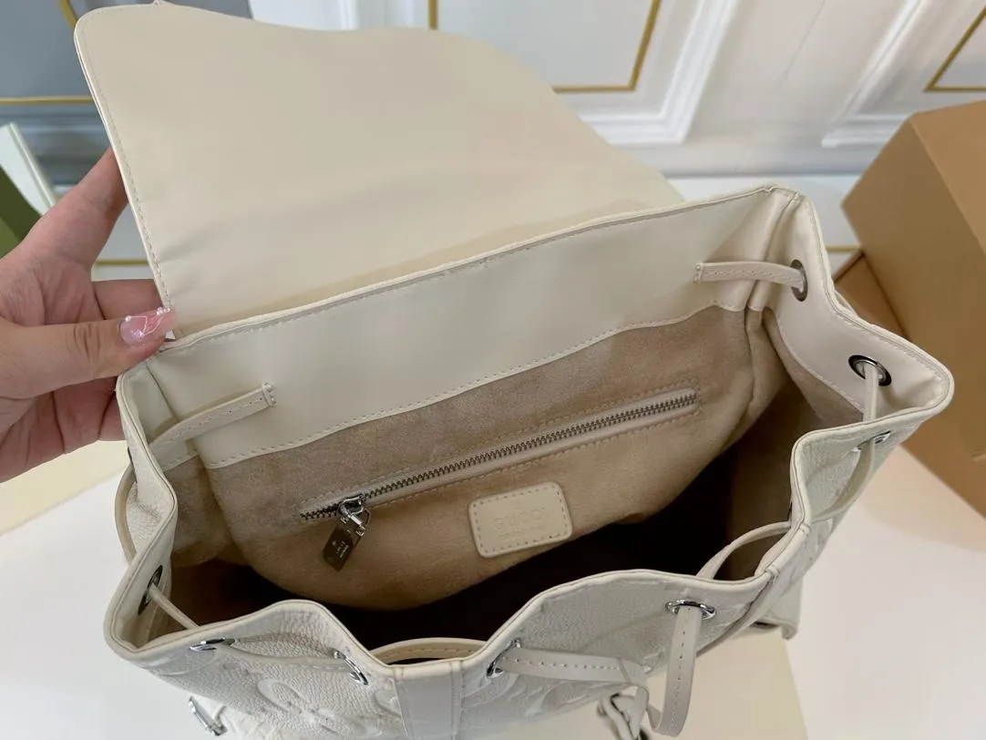 【GUCCI 公式旗艦店】グッチ リュックサック 当日出荷 好評に付き再入荷！33*40CM  240724