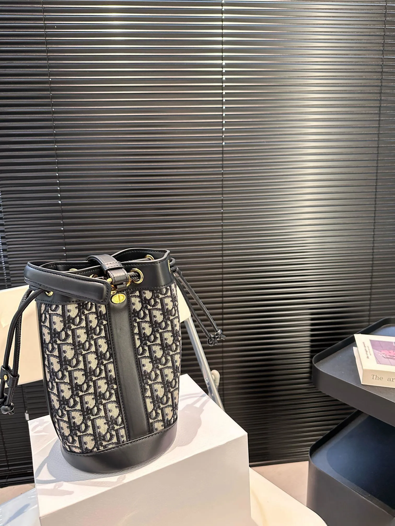 【DIOR公式旗艦店】ディオール リュックサック 当日出荷 好評に付き再入荷！15*24CM 240720
