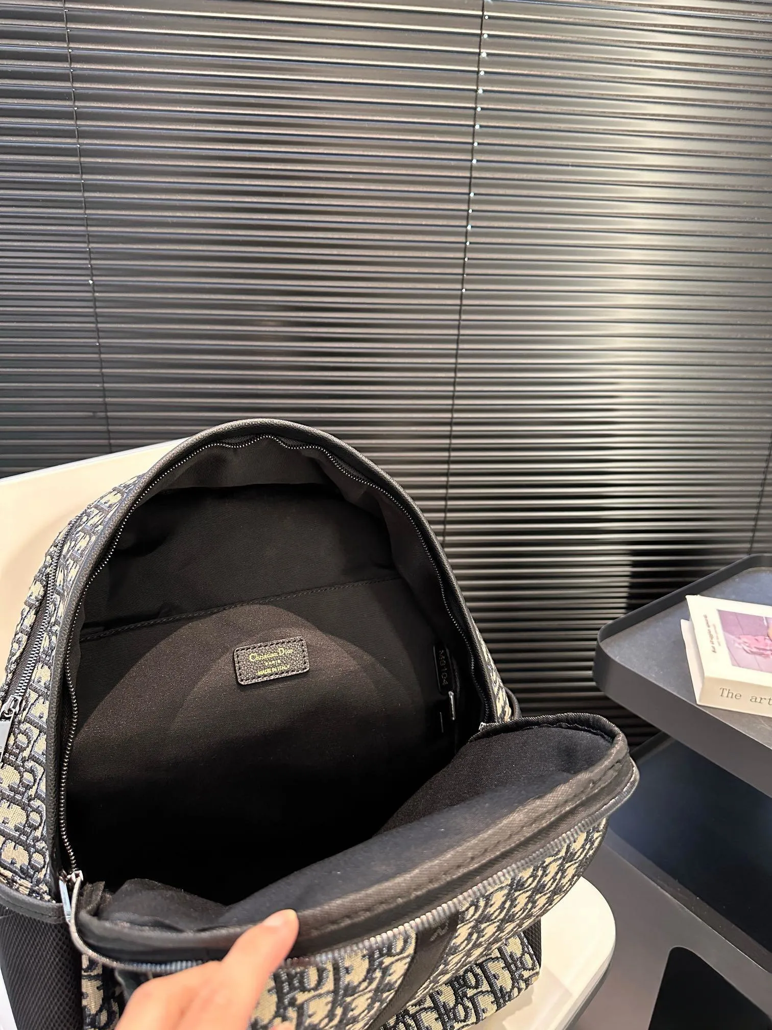【DIOR公式旗艦店】ディオール リュックサック 当日出荷 好評に付き再入荷！31*40CM 240720