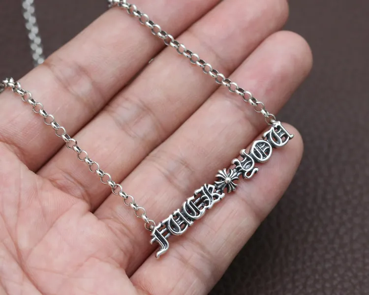 【CHROME HEARTS】クロムハーツ、新しいネックレス万能シンプルファッションオーナメント 2471