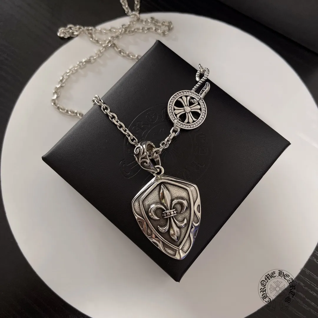 【CHROME HEARTS】クロムハーツ、新しいネックレス万能シンプルファッションオーナメント 2471