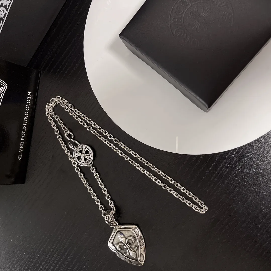 【CHROME HEARTS】クロムハーツ、新しいネックレス万能シンプルファッションオーナメント 2471