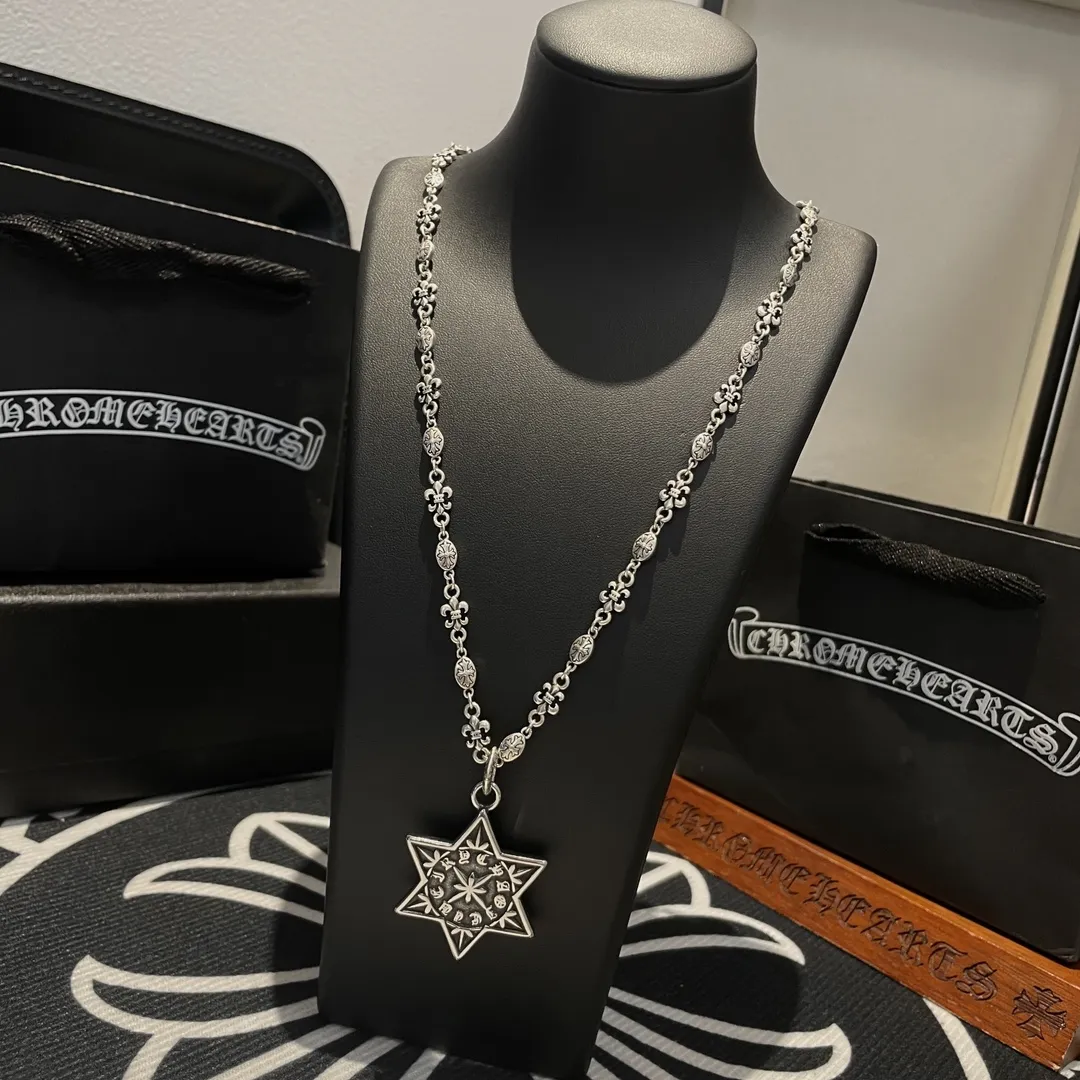 【CHROME HEARTS】ネックレス、新しいネックレス万能シンプルファッションオーナメント 24614