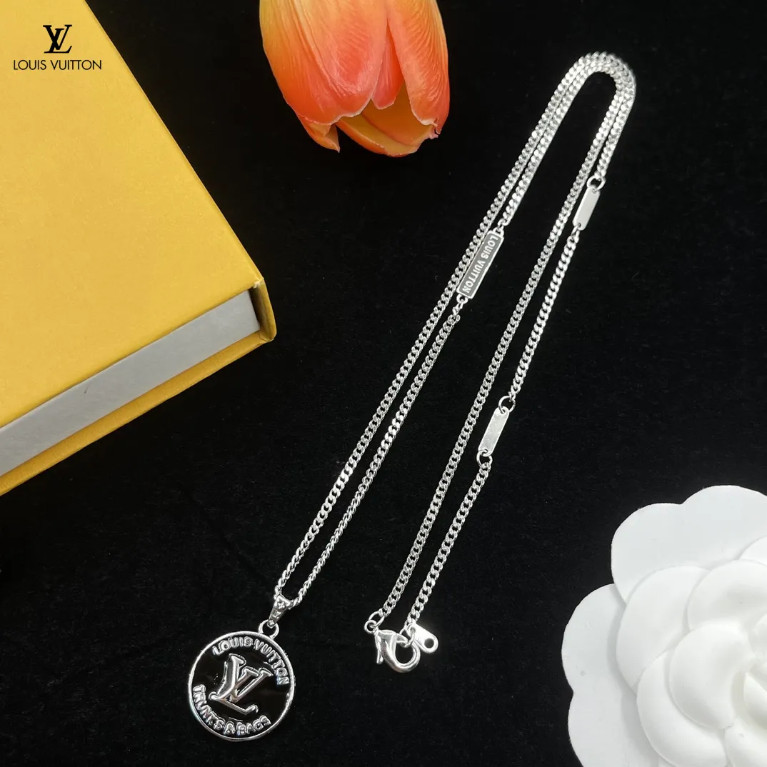 LV 【LOUIS VUITTON】ネックレス、新しいネックレス万能シンプルファッションオーナメント241015