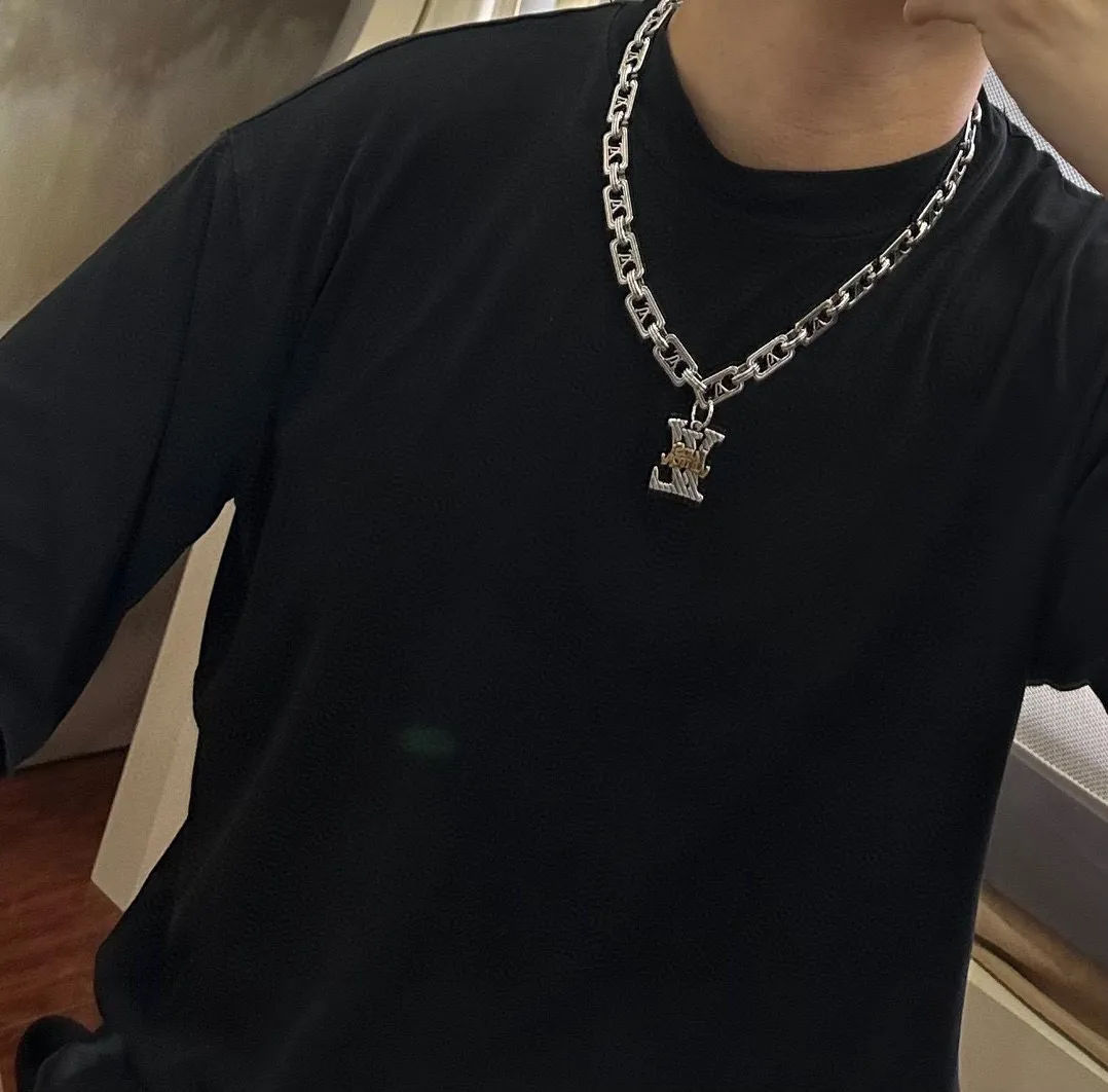 【LOUIS VUITTON】ネックレス、新しいネックレス万能シンプルファッションオーナメント 240813