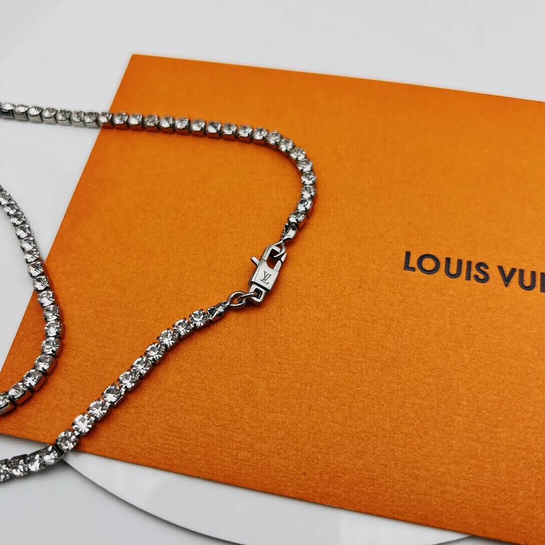 【LOUIS VUITTON】ネックレス、新しいネックレス万能シンプルファッションオーナメント 240728