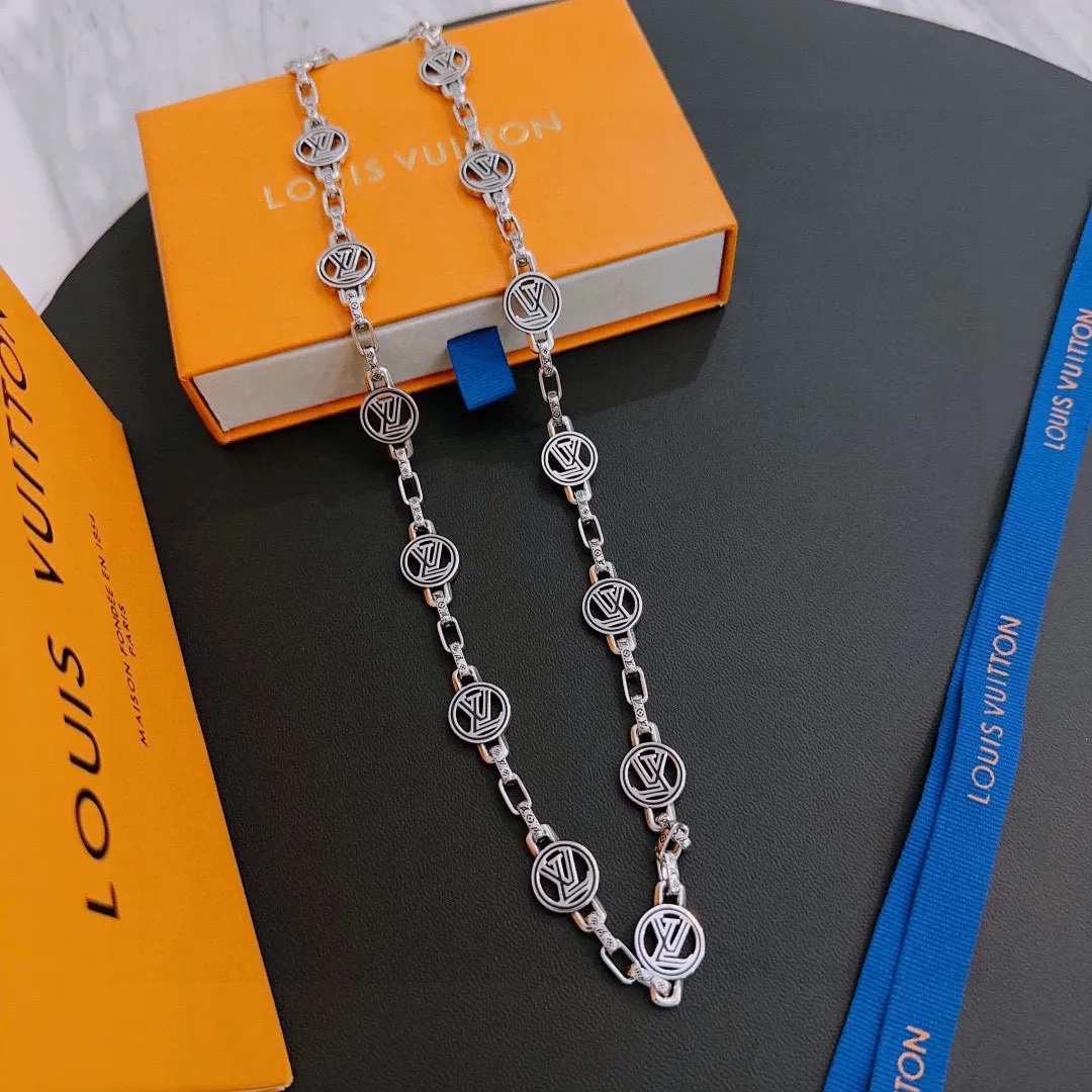 【LOUIS VUITTON】ネックレス、新しいネックレス万能シンプルファッションオーナメント 240728