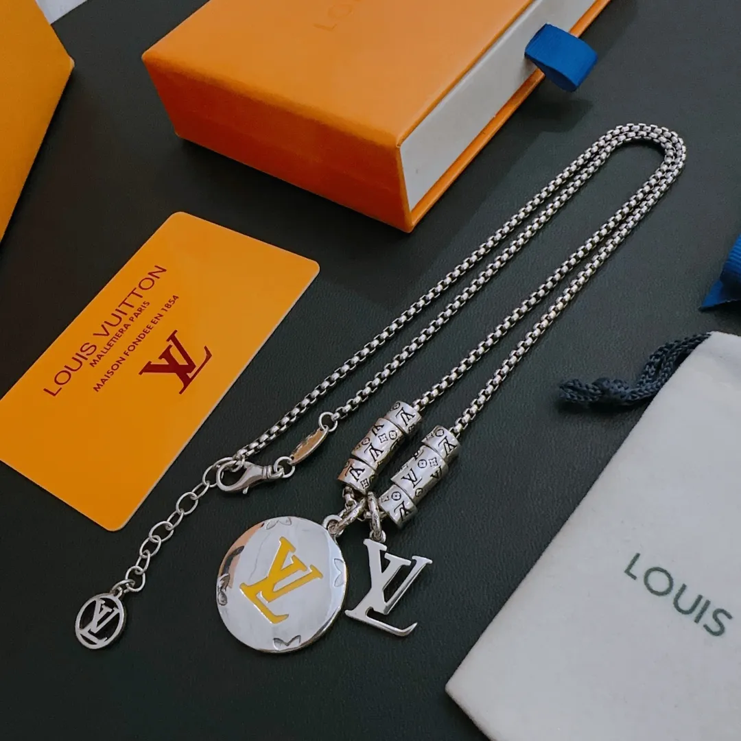 【LOUIS VUITTON】ネックレス、新しいネックレス万能シンプルファッションオーナメント  2472