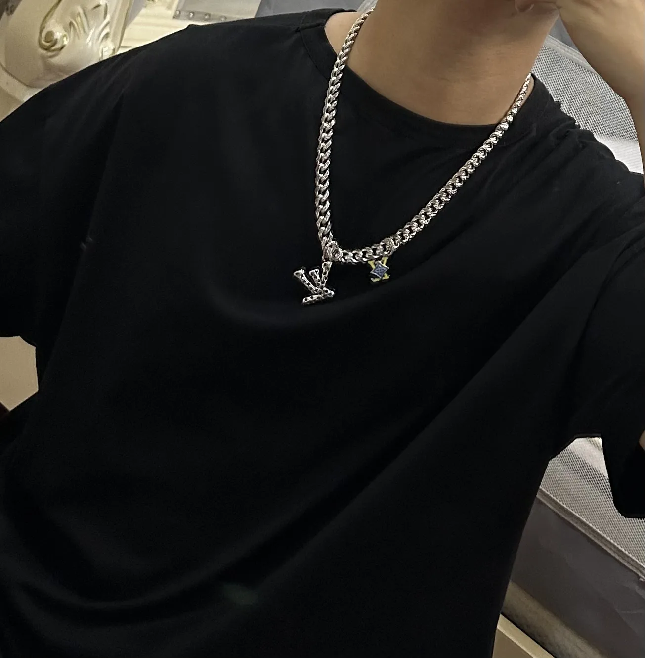 【LOUIS VUITTON】ネックレス、新しいネックレス万能シンプルファッションオーナメント  2472
