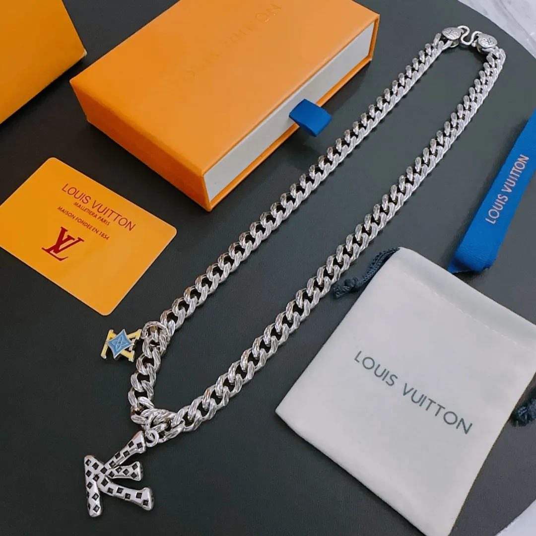 【LOUIS VUITTON】ネックレス、新しいネックレス万能シンプルファッションオーナメント  2472
