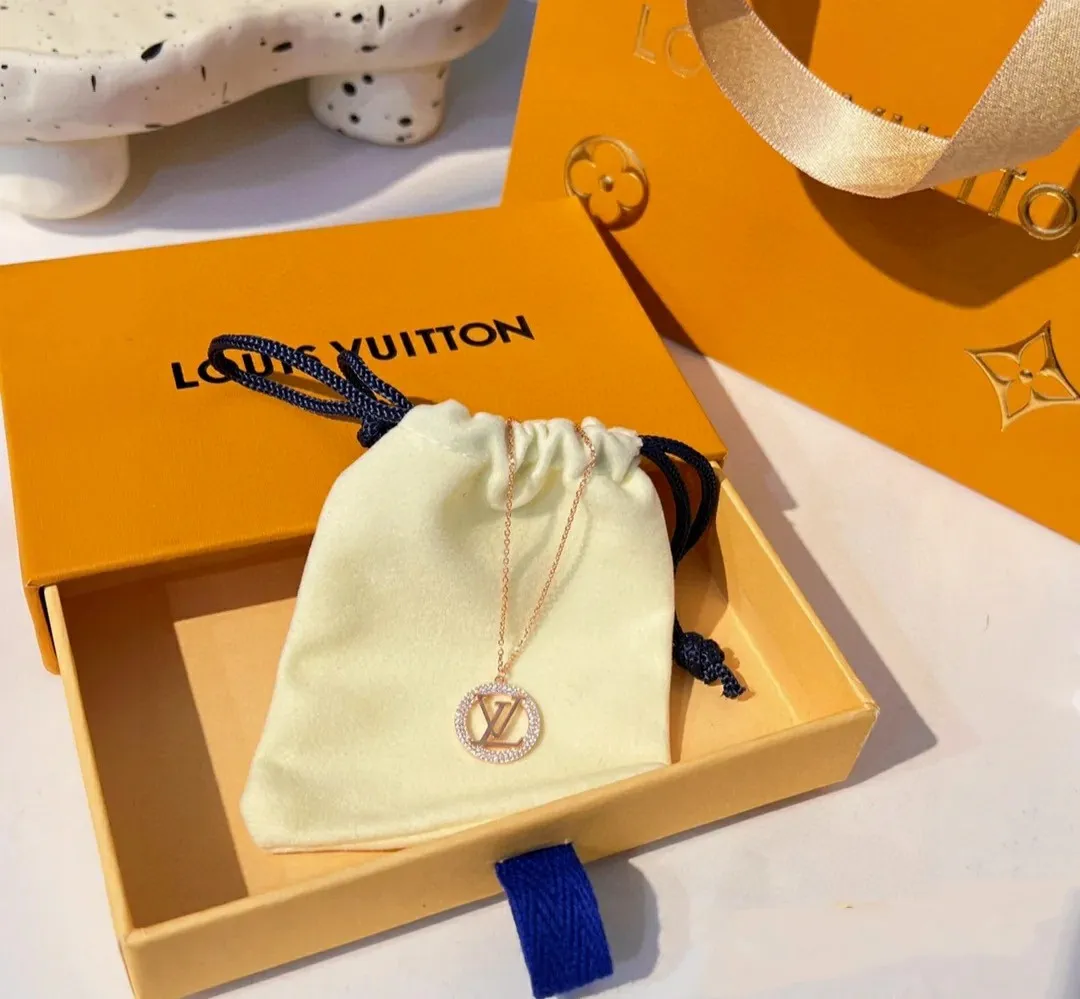 【LOUIS VUITTON】ネックレス、新しいネックレス万能シンプルファッションオーナメント  2472