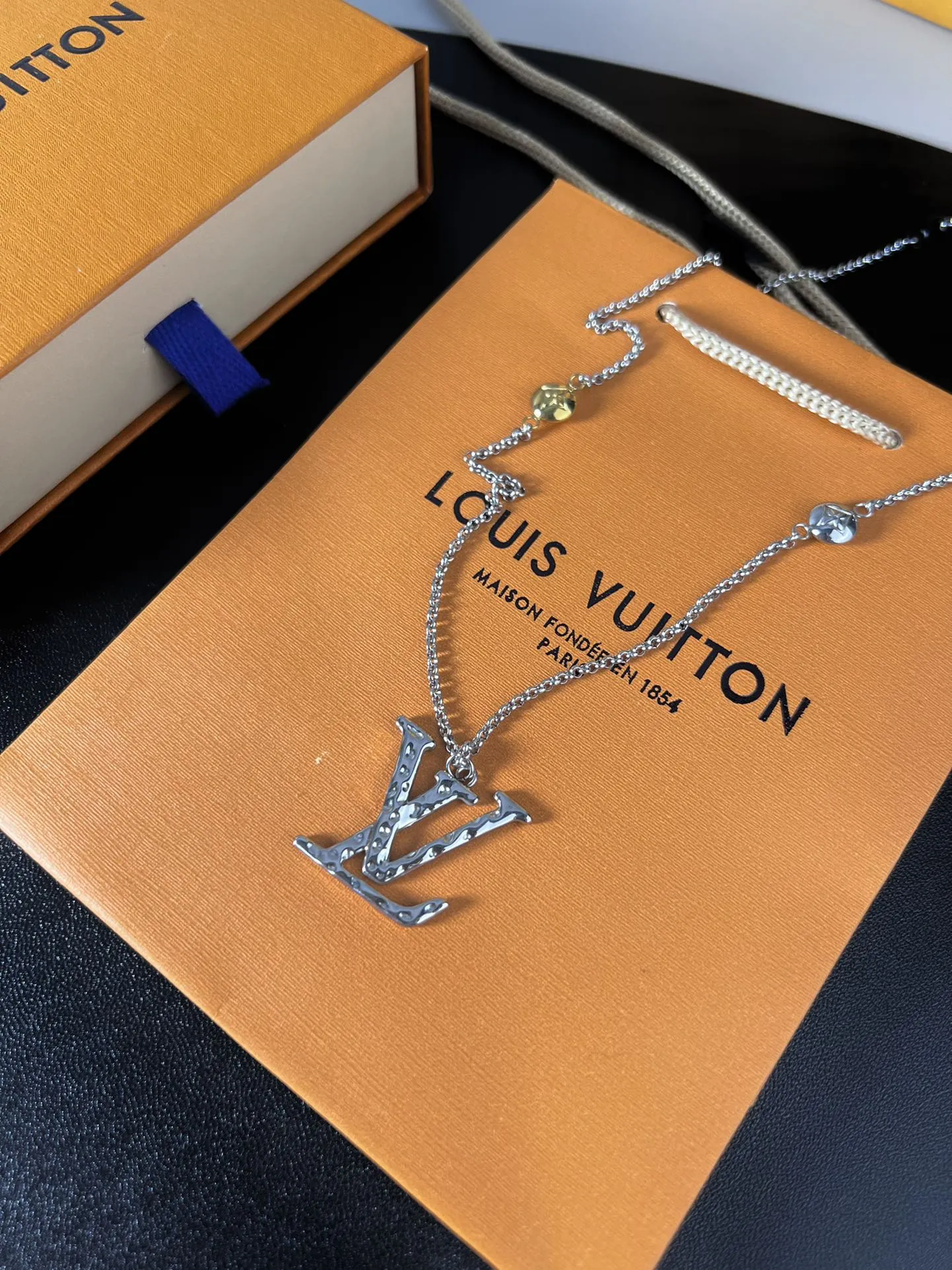 【LOUIS VUITTON】ネックレス、新しいネックレス万能シンプルファッションオーナメント