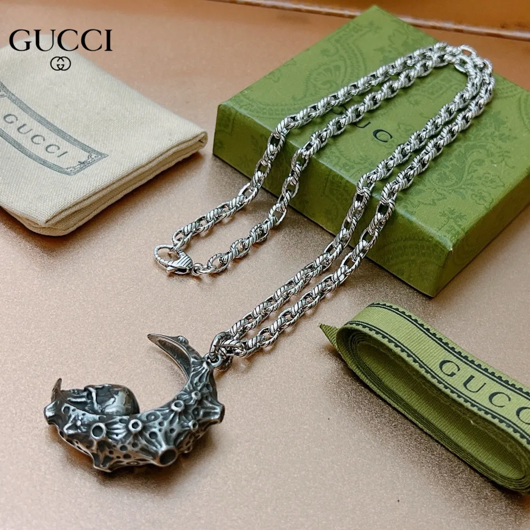 【GUCCI】ネックレス、新しいネックレス万能シンプルファッションオーナメント241015