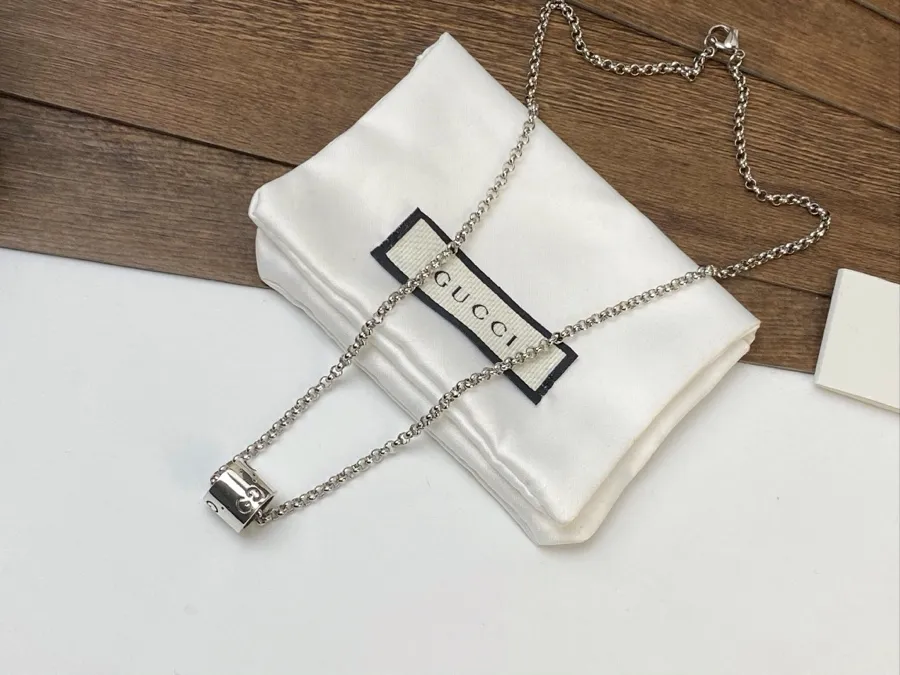 【GUCCI】ネックレス、新しいネックレス万能シンプルファッションオーナメント241015