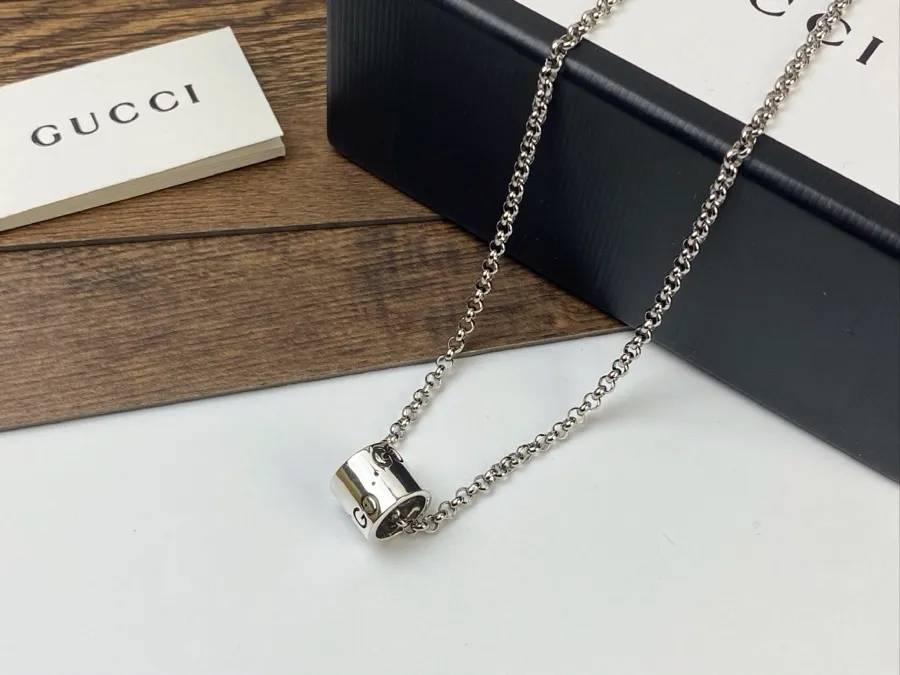【GUCCI】ネックレス、新しいネックレス万能シンプルファッションオーナメント241015
