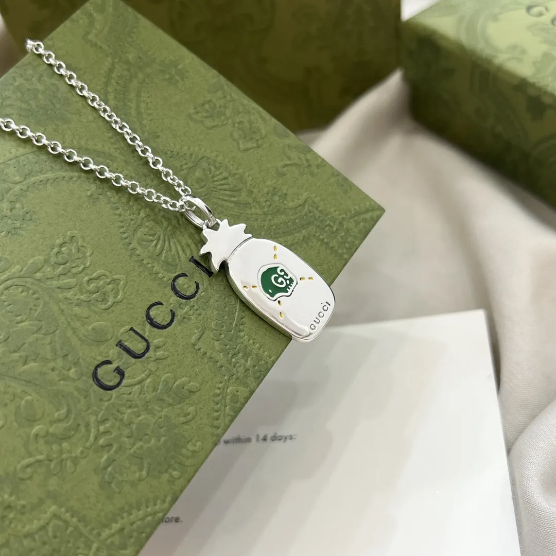【GUCCI】ネックレス、新しいネックレス万能シンプルファッションオーナメント241015