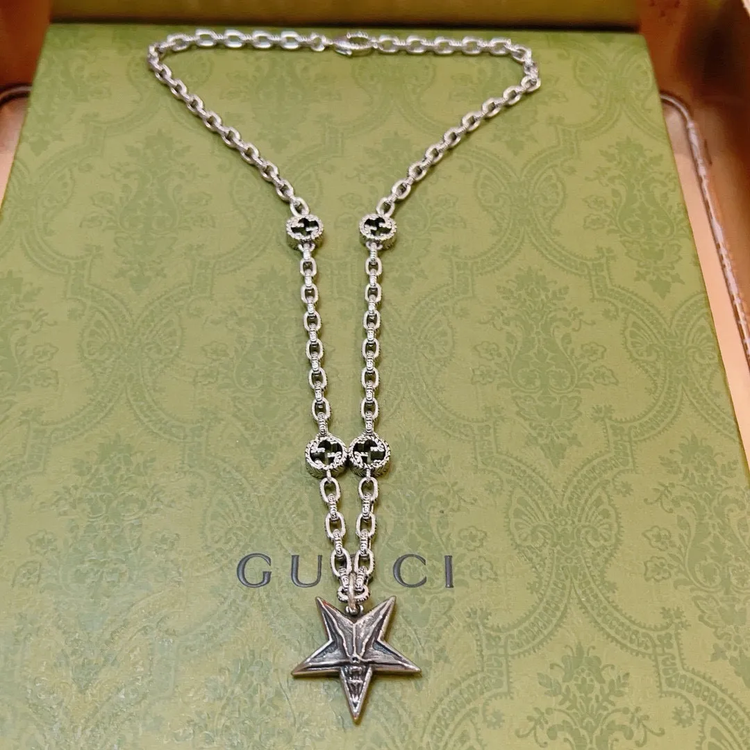 【GUCCI】ネックレス、新しいネックレス万能シンプルファッションオーナメント 240815
