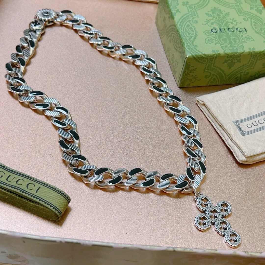 【GUCCI】ネックレス、新しいネックレス万能シンプルファッションオーナメント 240815