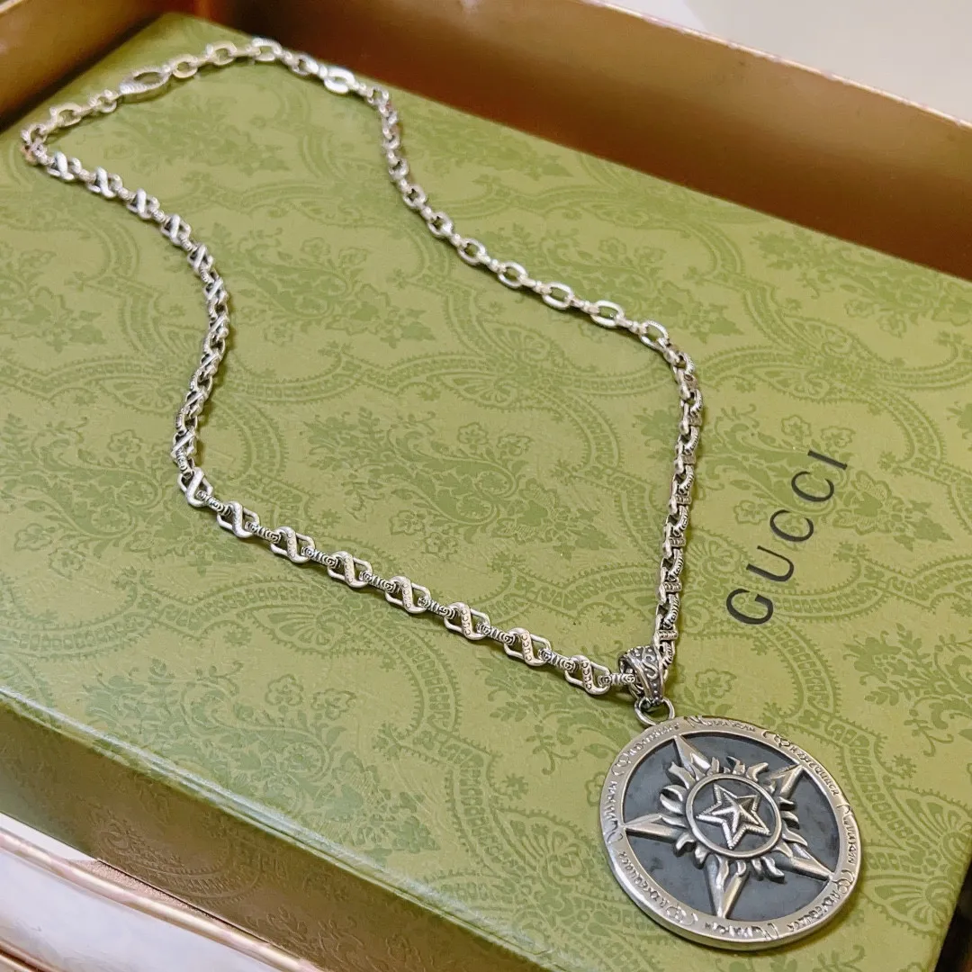 【GUCCI】ネックレス、新しいネックレス万能シンプルファッションオーナメント
